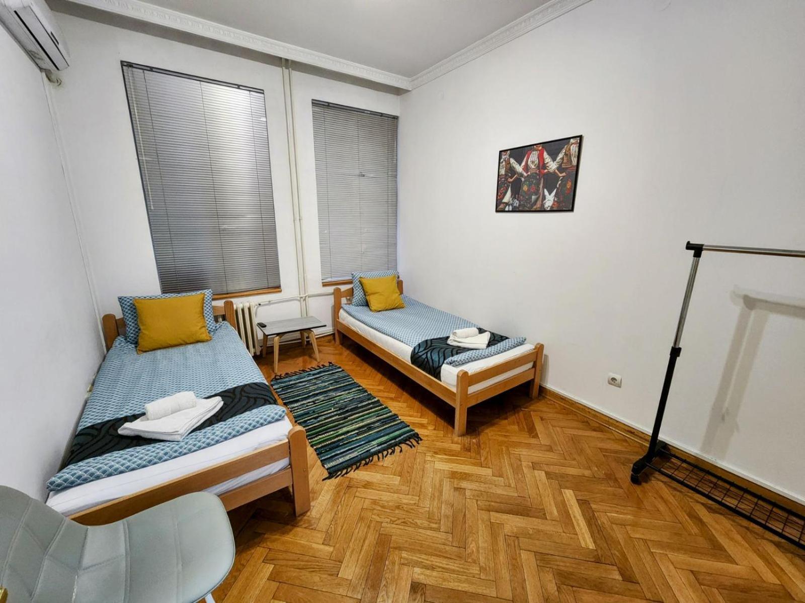 Authentic Belgrade Centre Apartments For Large Groups, Republic Square - Up To 47 People In 5 Apartments 객실 사진