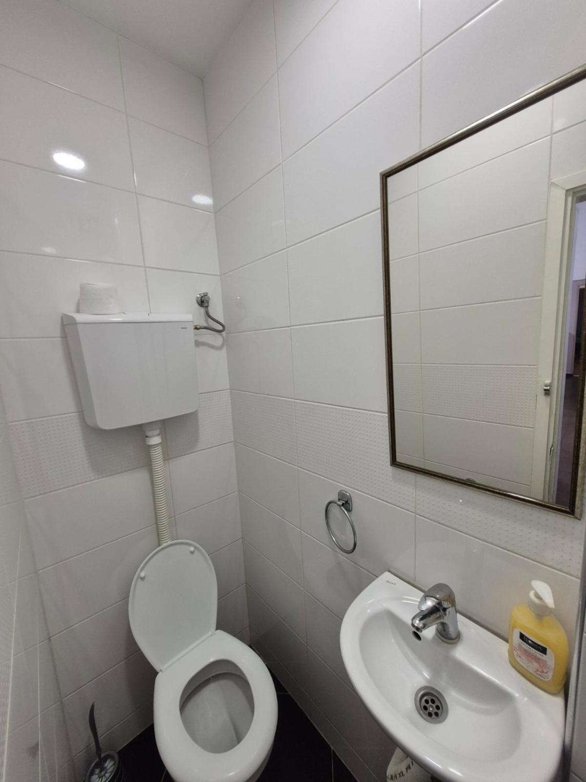 Authentic Belgrade Centre Apartments For Large Groups, Republic Square - Up To 47 People In 5 Apartments 객실 사진