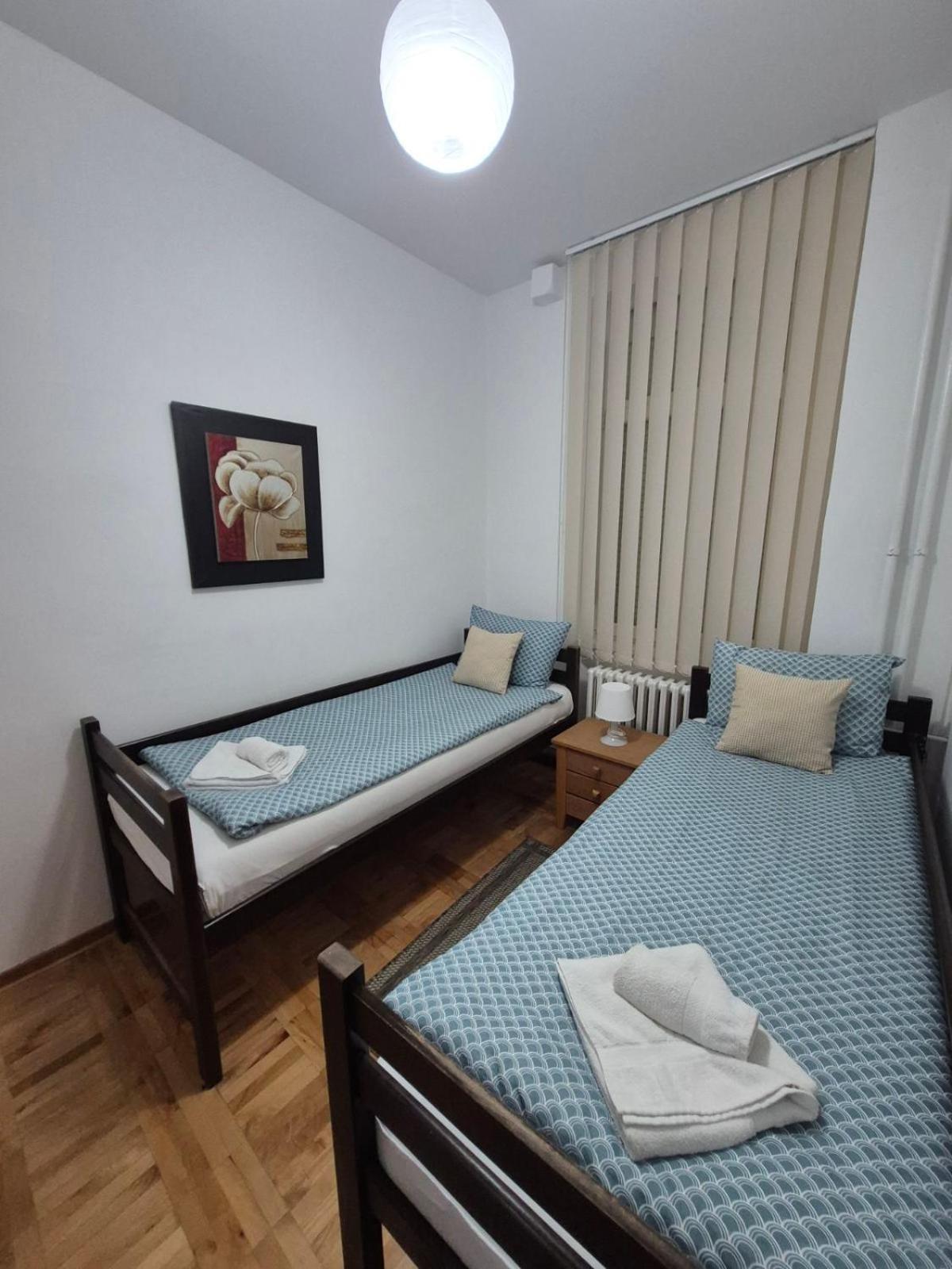 Authentic Belgrade Centre Apartments For Large Groups, Republic Square - Up To 47 People In 5 Apartments 객실 사진