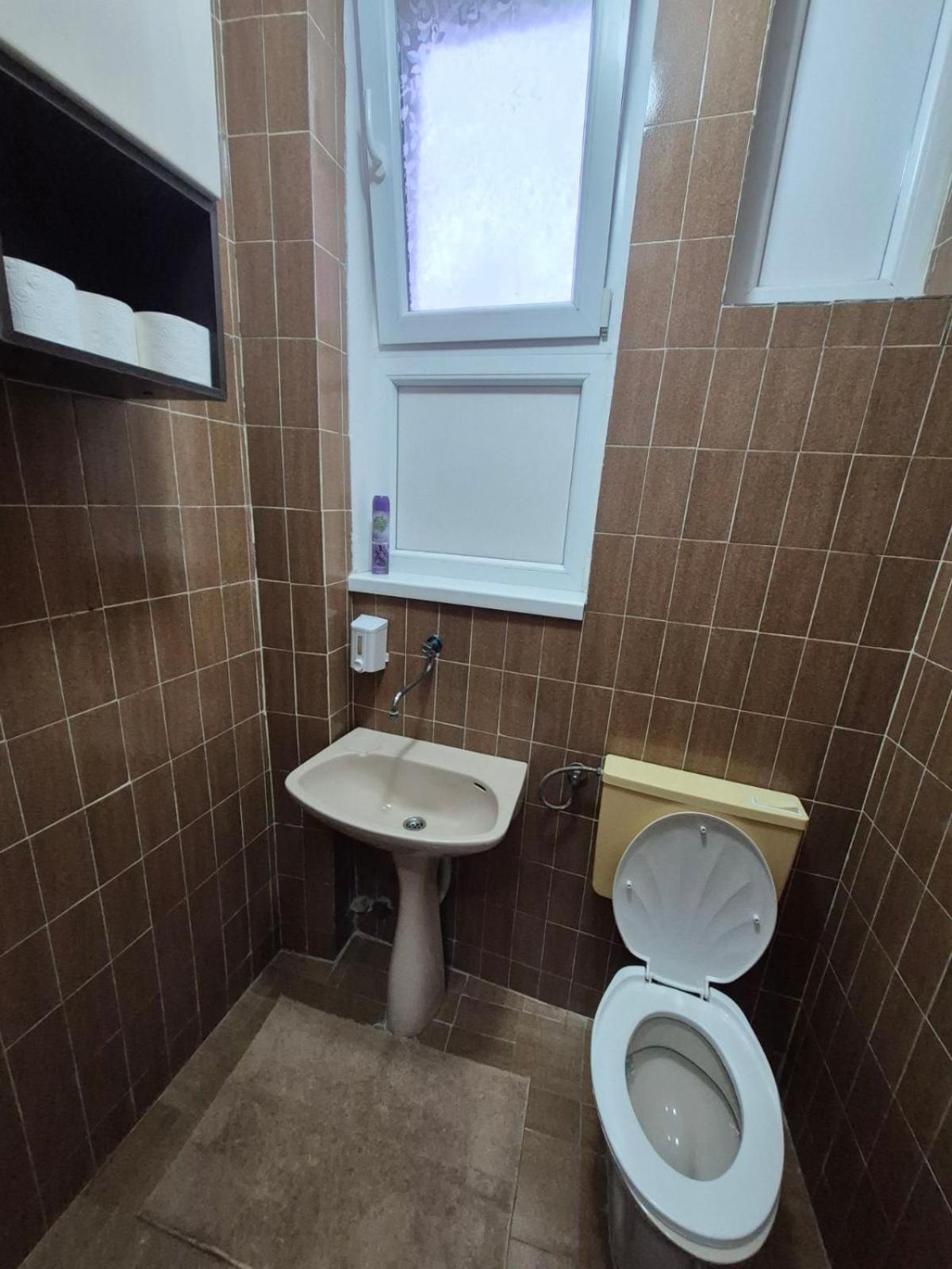 Authentic Belgrade Centre Apartments For Large Groups, Republic Square - Up To 47 People In 5 Apartments 객실 사진