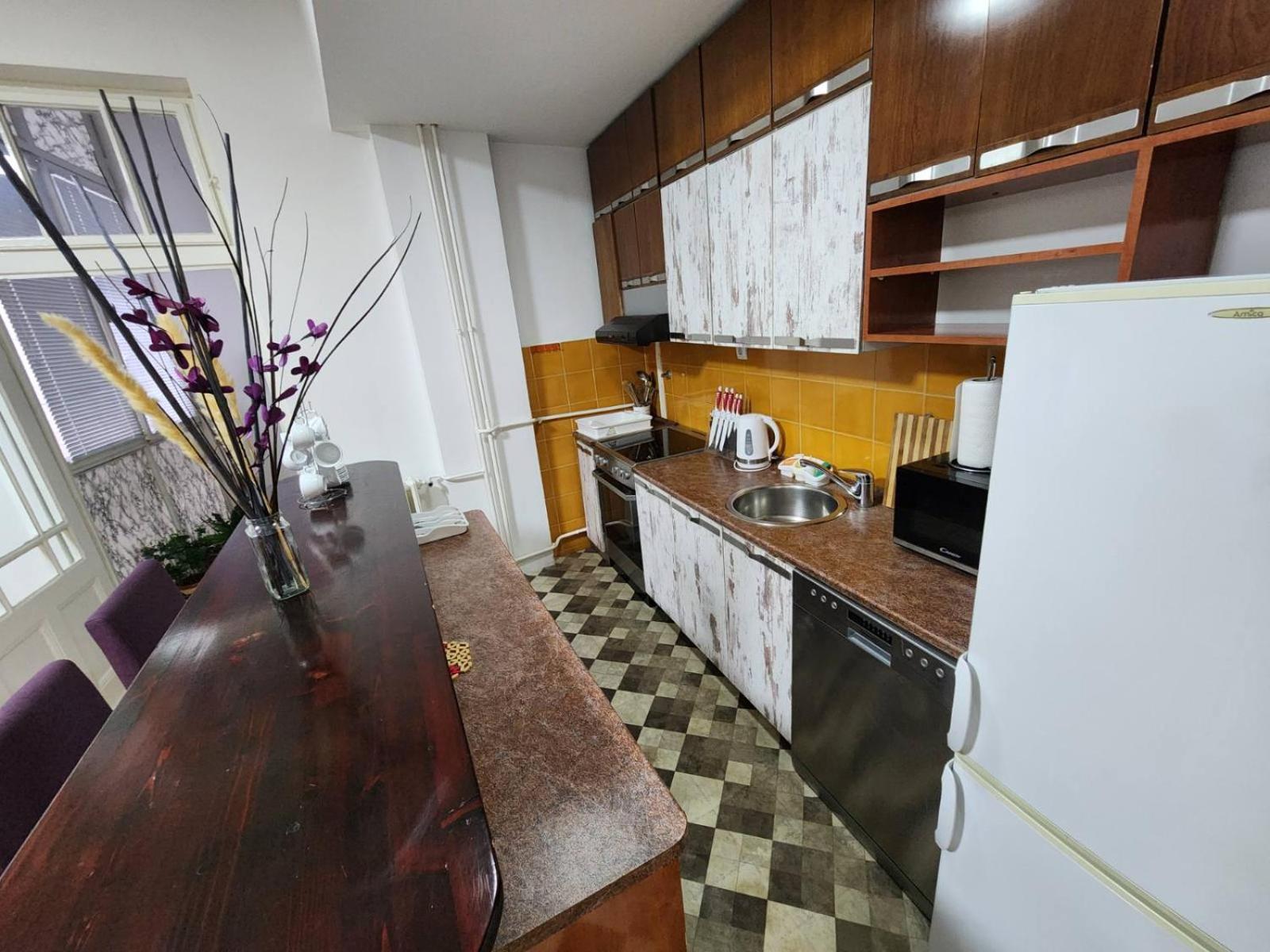 Authentic Belgrade Centre Apartments For Large Groups, Republic Square - Up To 47 People In 5 Apartments 객실 사진