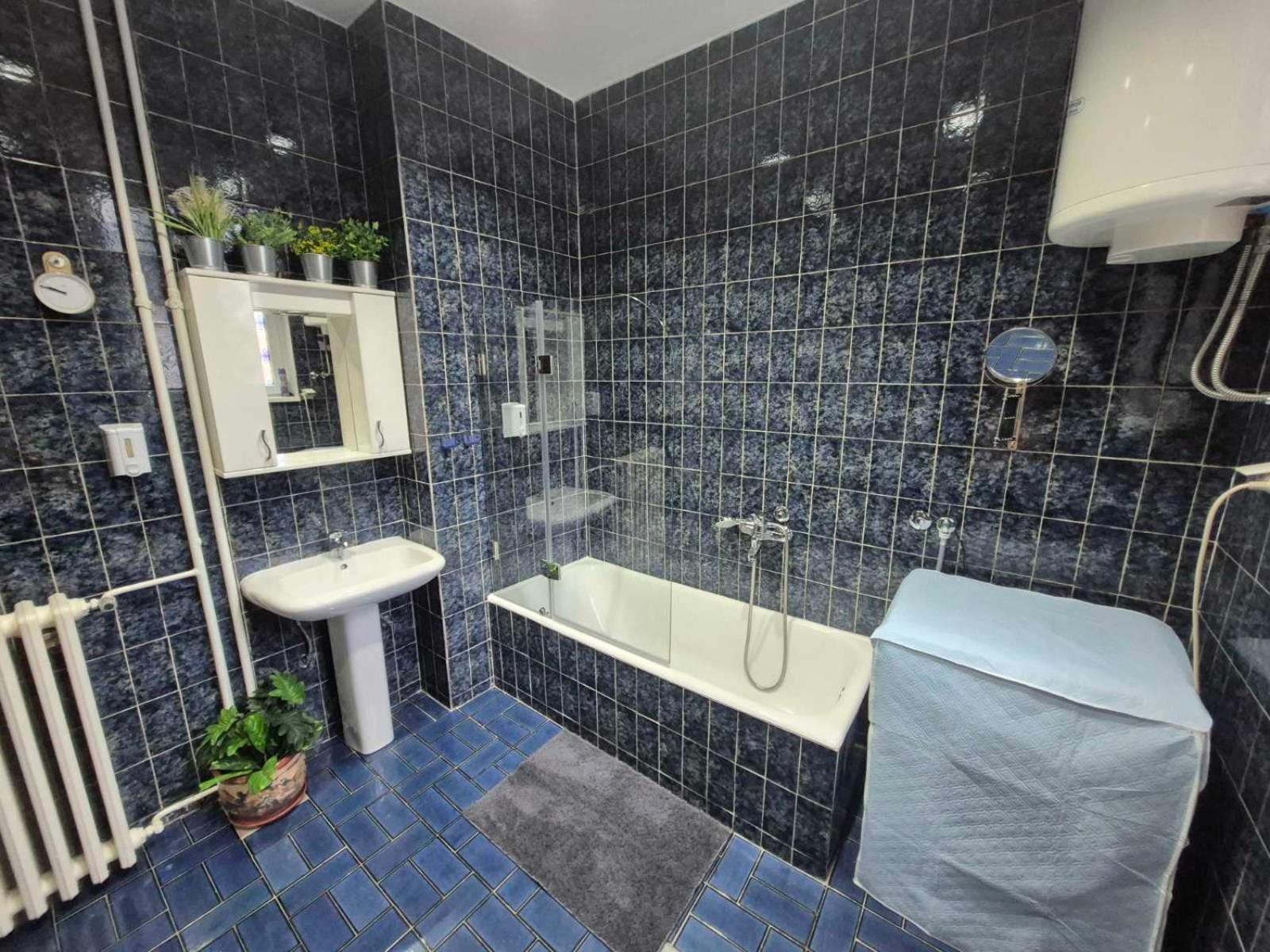 Authentic Belgrade Centre Apartments For Large Groups, Republic Square - Up To 47 People In 5 Apartments 객실 사진